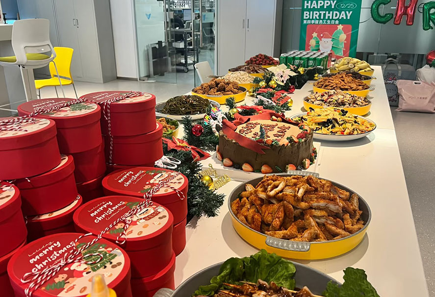 Haozhifeng celebra el espíritu navideño